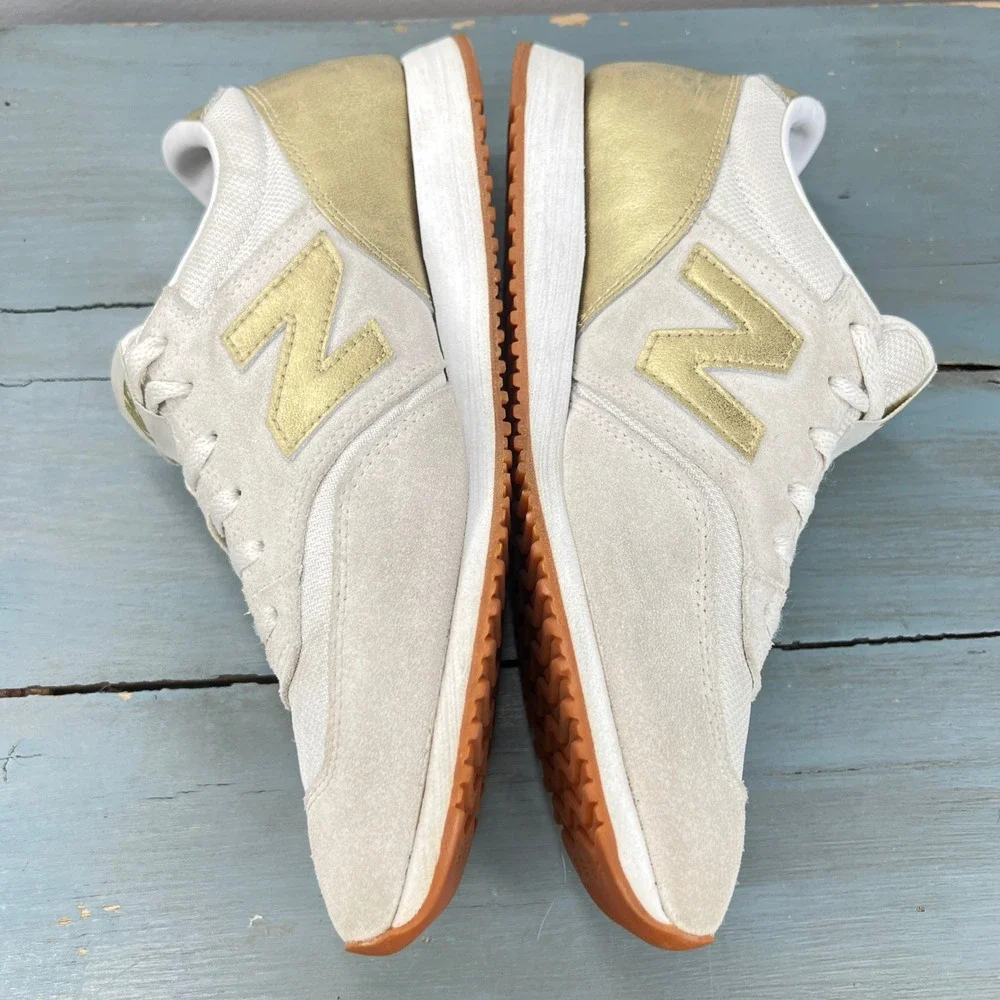 New Balance 620 Women 9.5 Sneakers Cream Gold Metallic CW620JD2 Low Top Shoes